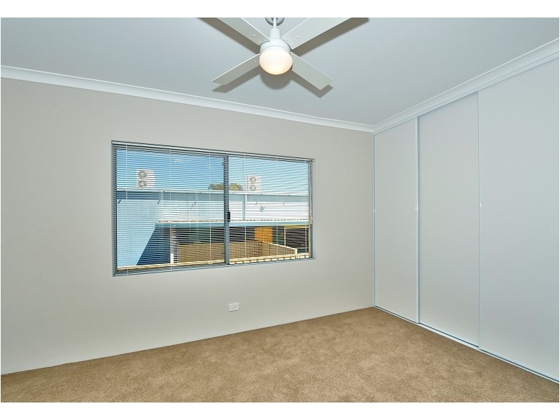 11/9 Lanyon St, Mandurah WA 6210