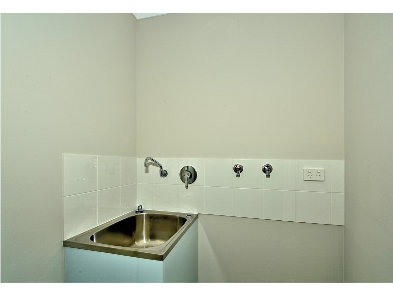 11/9 Lanyon St, Mandurah WA 6210