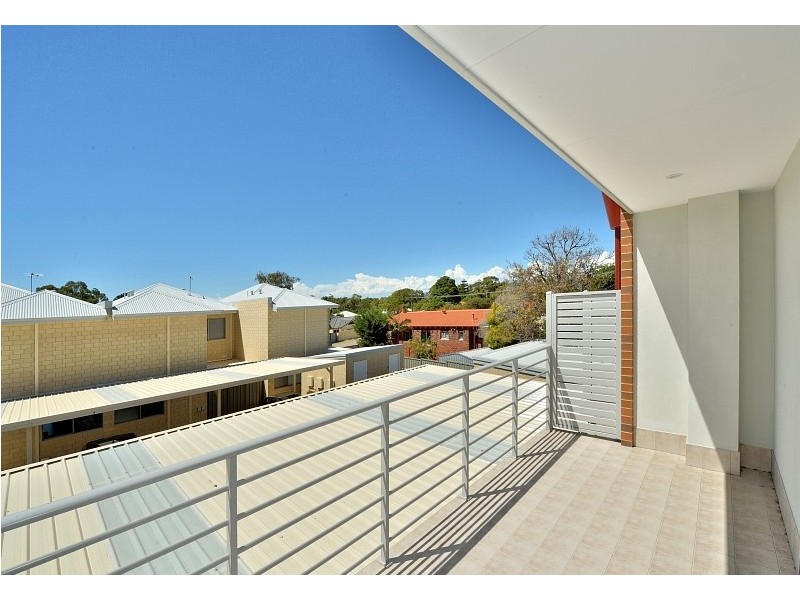 11/9 Lanyon St, Mandurah WA 6210