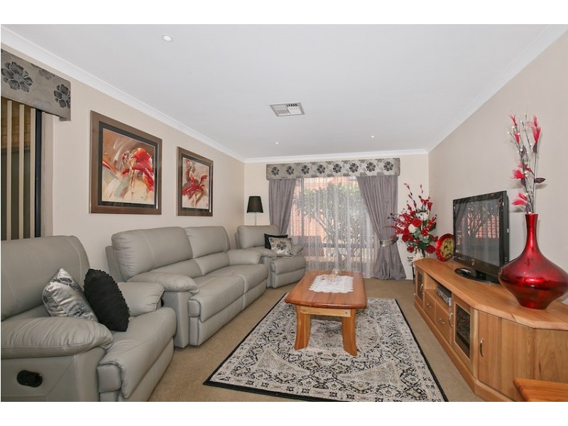 26 Carissa Turn, Halls Head WA 6210