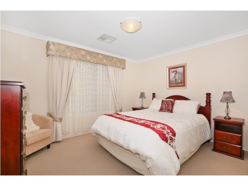 26 Carissa Turn, Halls Head WA 6210