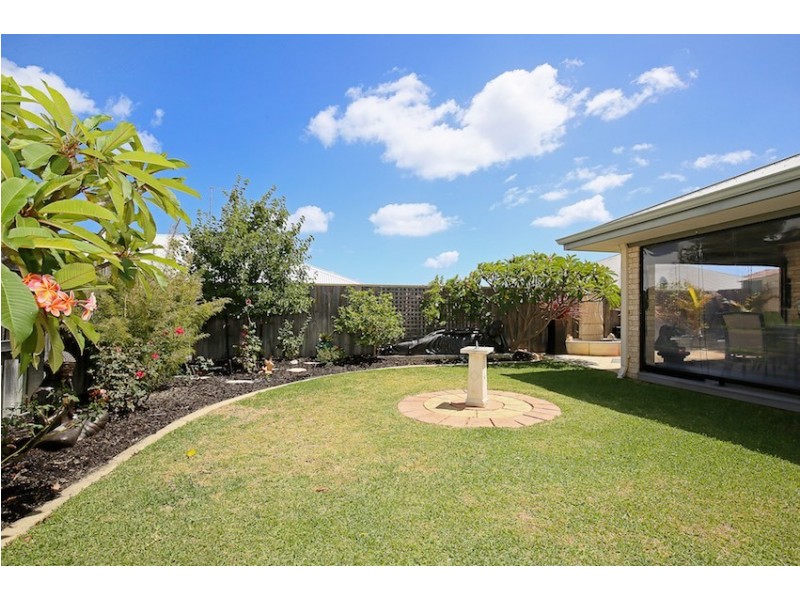 26 Carissa Turn, Halls Head WA 6210