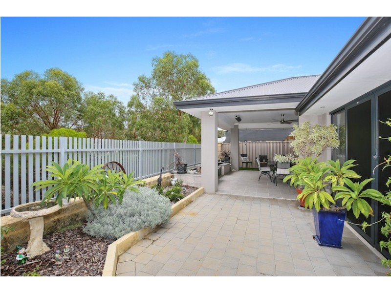 40 Willow Brook View, Meadow Springs WA 6210