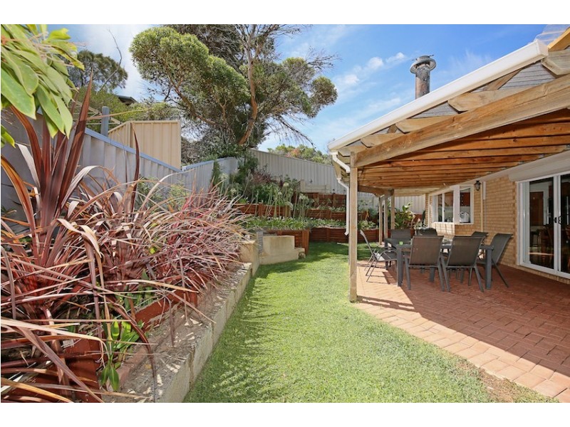 74 Janis Street, Halls Head WA 6210