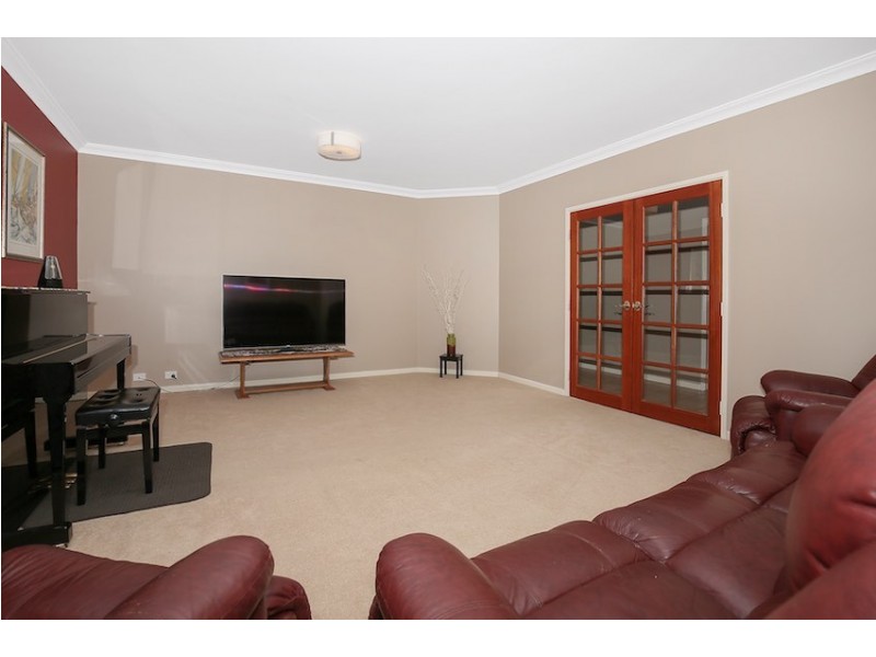 23 Santavea Mews, Halls Head WA 6210