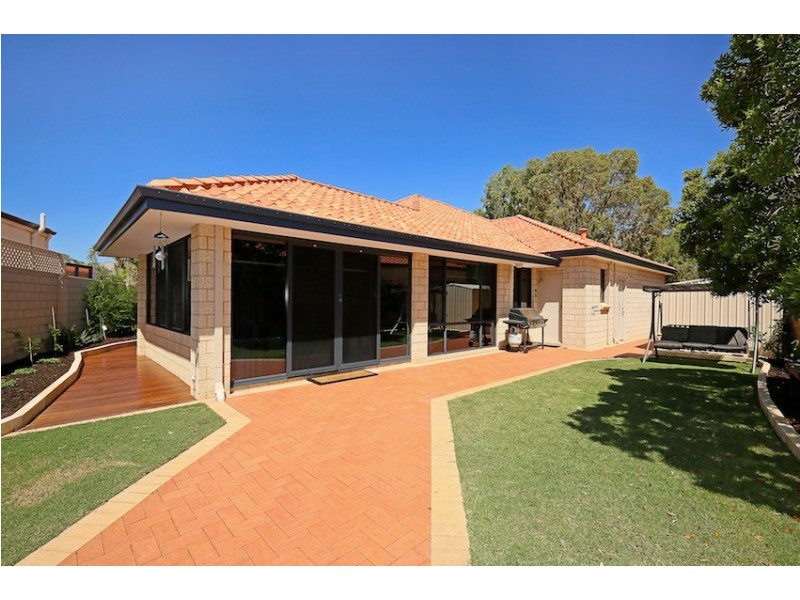 23 Santavea Mews, Halls Head WA 6210