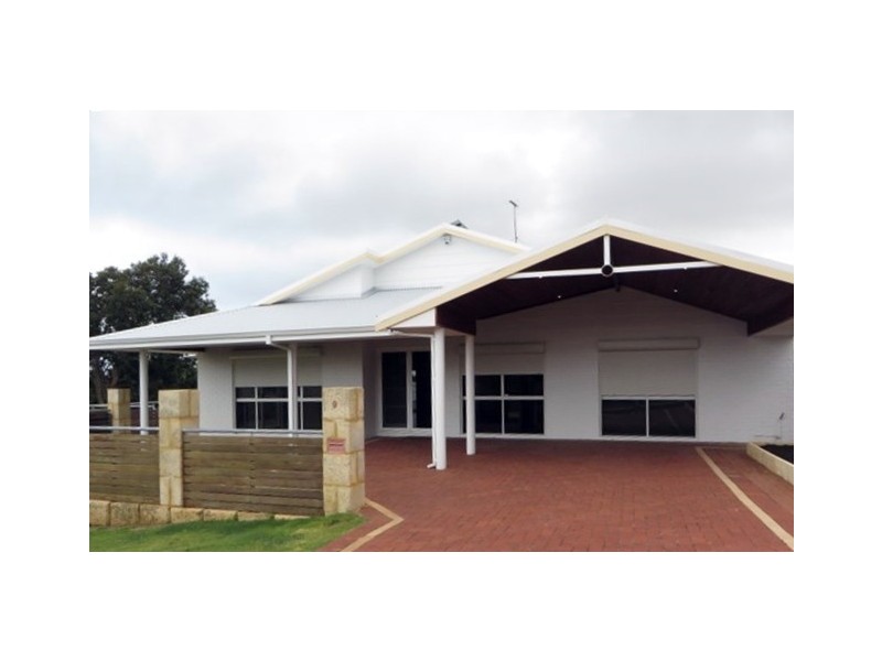 9 Bomaria Mews, Halls Head WA 6210