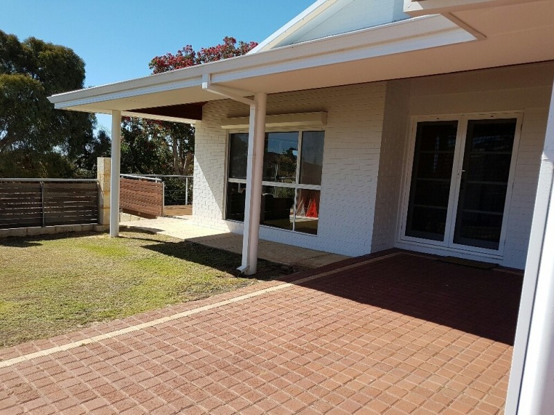 9 Bomaria Mews, Halls Head WA 6210