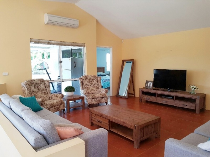 9 Bomaria Mews, Halls Head WA 6210