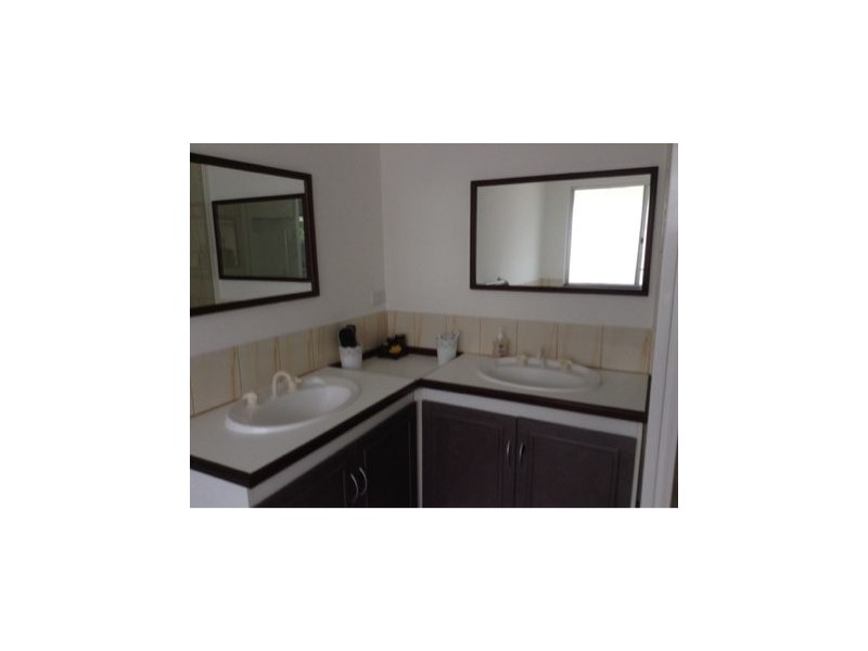 9 Bomaria Mews, Halls Head WA 6210