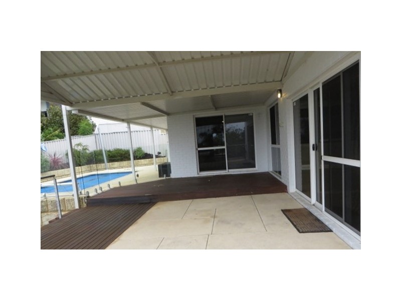 9 Bomaria Mews, Halls Head WA 6210