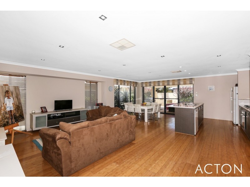 42 Cobaki Brace, Lakelands WA 6180