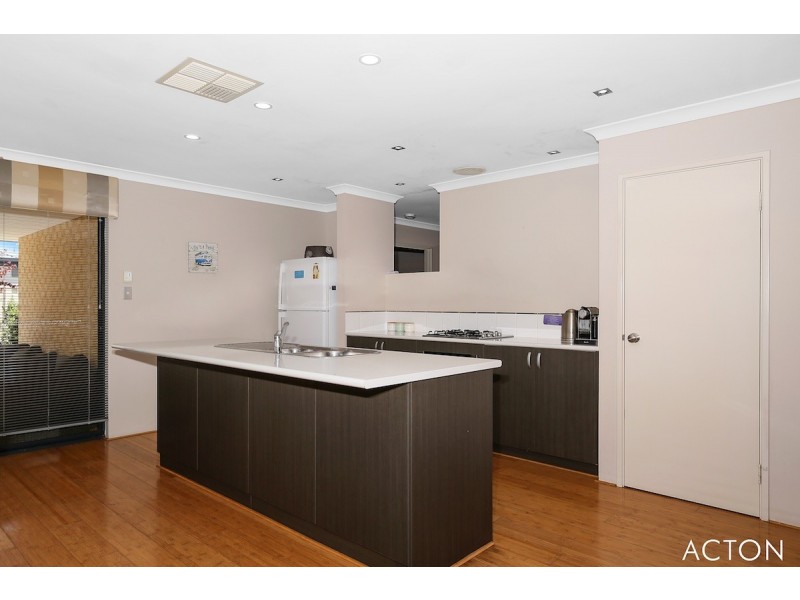 42 Cobaki Brace, Lakelands WA 6180