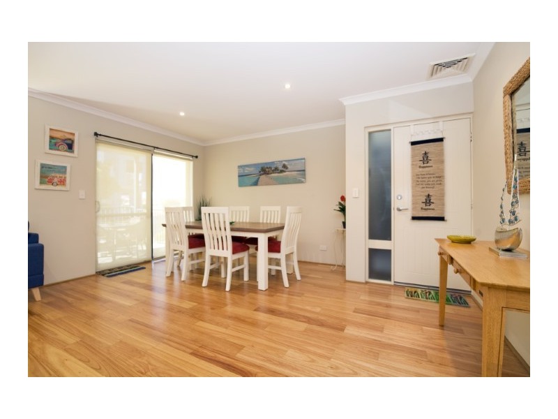 2/1 Bowsprit Way, Mandurah WA 6210