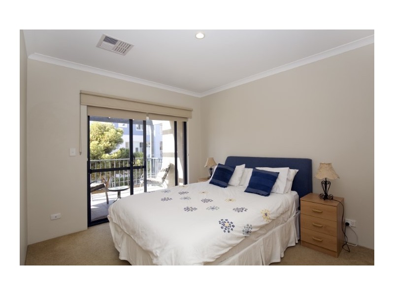 2/1 Bowsprit Way, Mandurah WA 6210