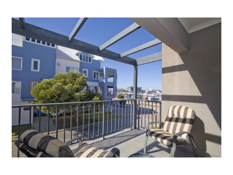 2/1 Bowsprit Way, Mandurah WA 6210