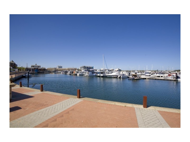 2/1 Bowsprit Way, Mandurah WA 6210