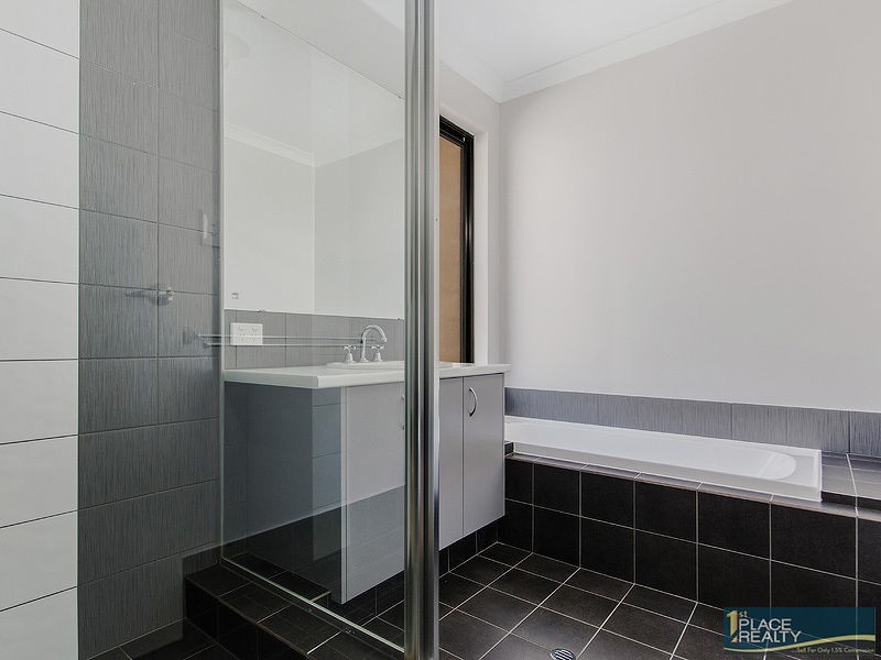 27 greenville vista, Meadow Springs WA 6210