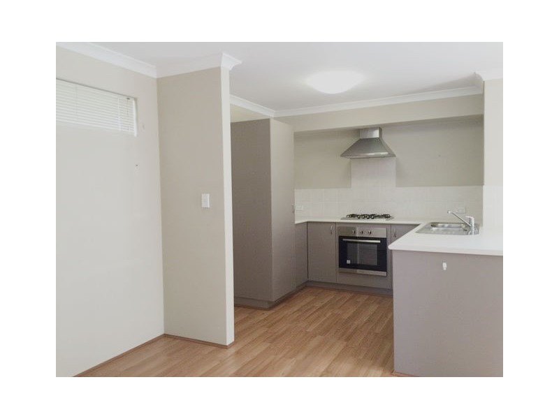 79 Leisure Way, Halls Head WA 6210