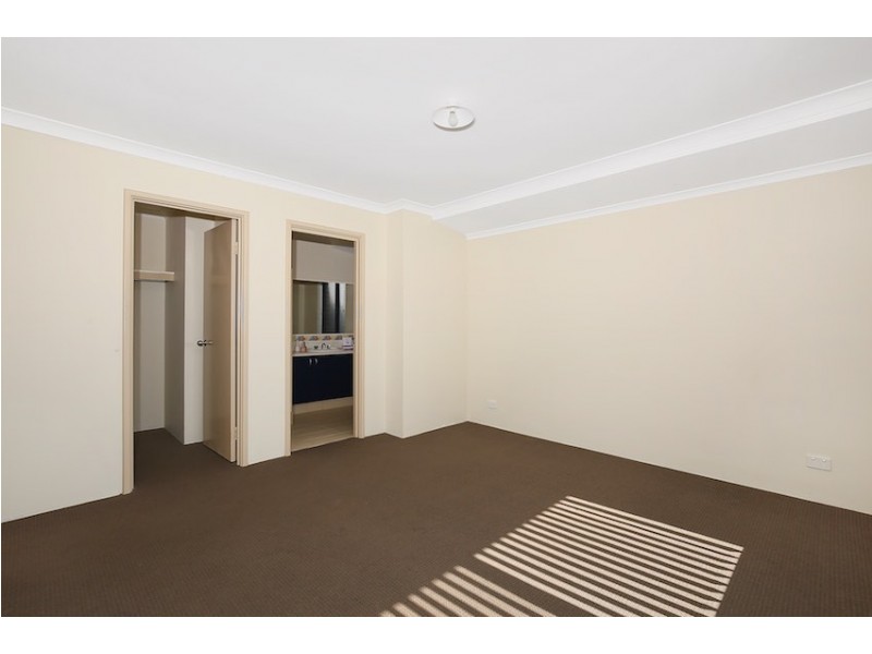 7B Eddy Street, Coodanup WA 6210