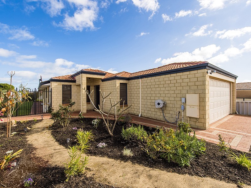 57B Portmarnock  Circle, Halls Head WA 6210