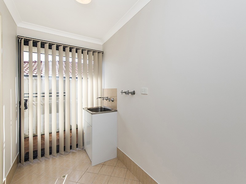 57B Portmarnock  Circle, Halls Head WA 6210