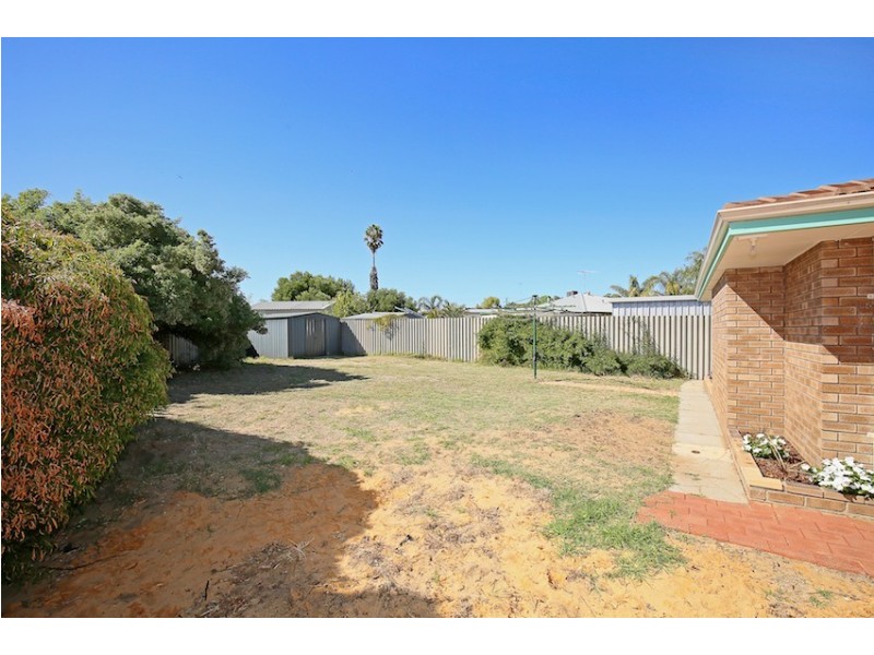 11 Mekong Way, Greenfields WA 6210