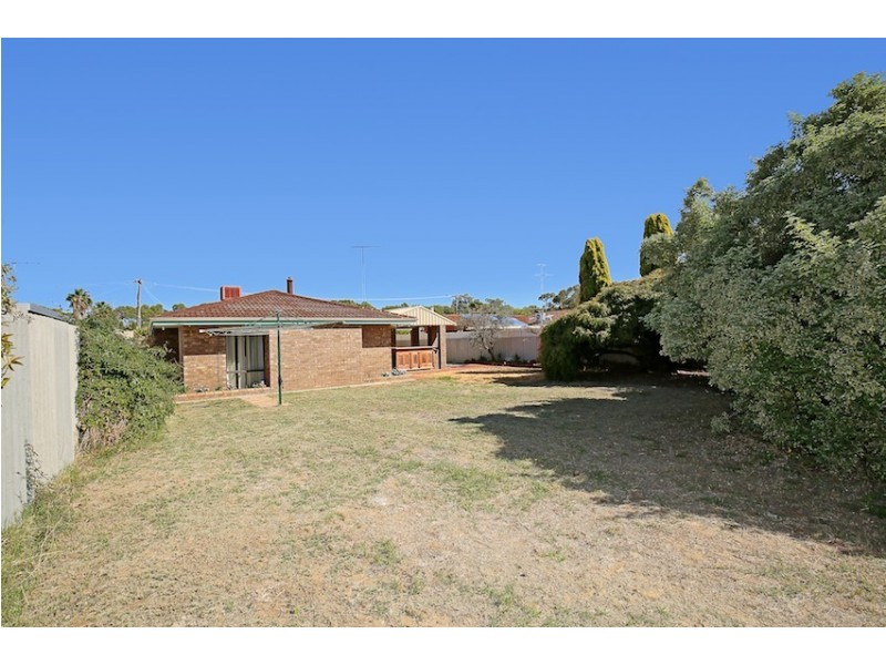 11 Mekong Way, Greenfields WA 6210