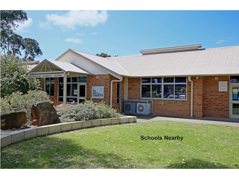 11 Mekong Way, Greenfields WA 6210