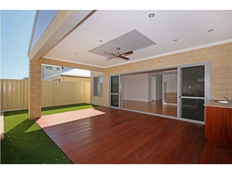 24 Gold Ridge, Wannanup WA 6210