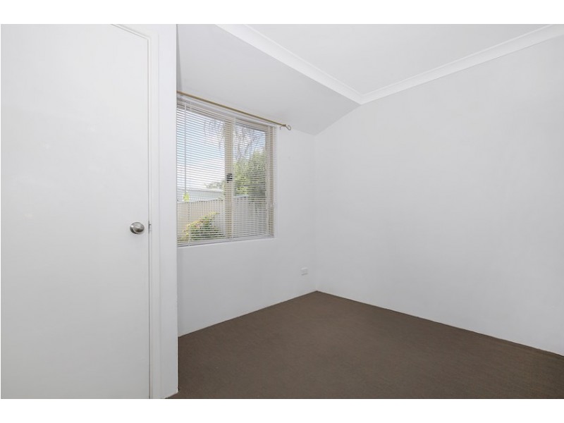 69 Kookaburra Drive, Greenfields WA 6210