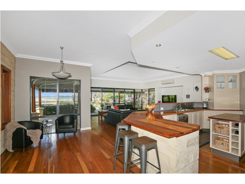 72 Peaceful Waters Drive, Barragup WA 6209