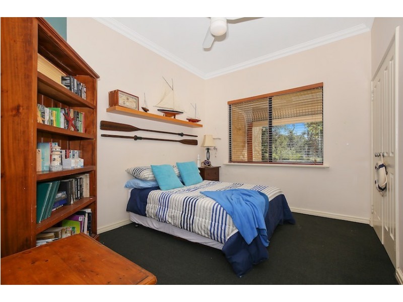 72 Peaceful Waters Drive, Barragup WA 6209