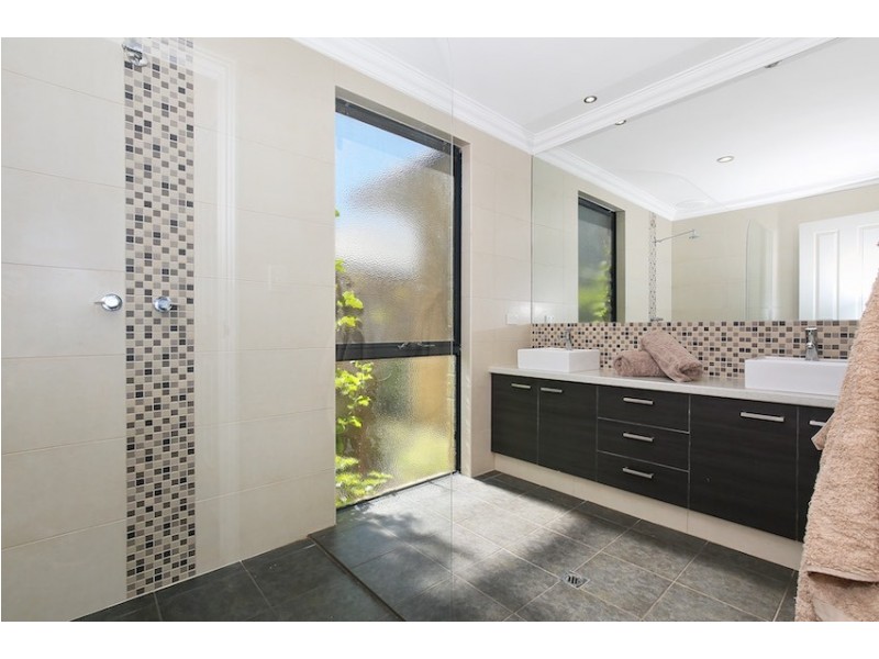 72 Peaceful Waters Drive, Barragup WA 6209