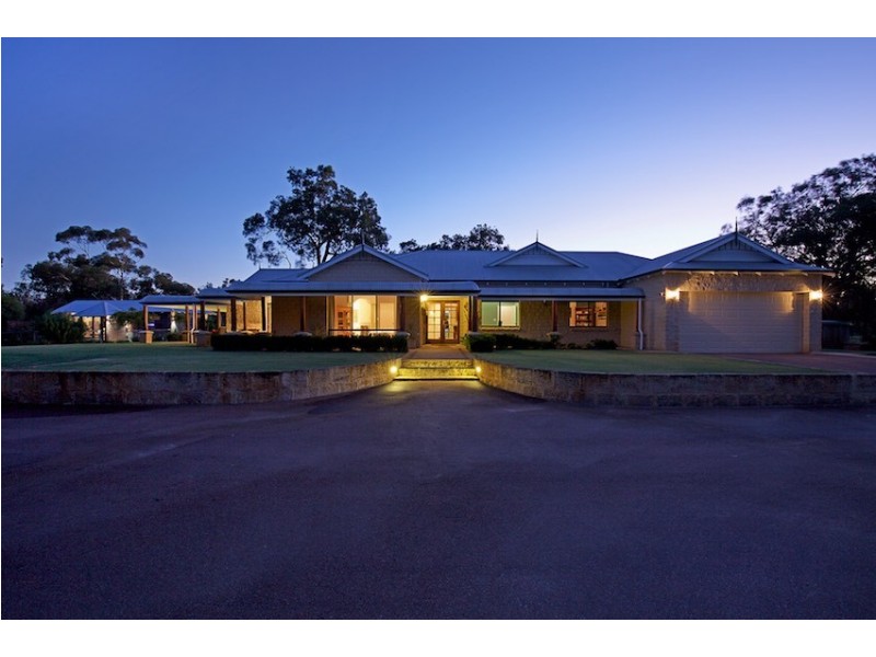 72 Peaceful Waters Drive, Barragup WA 6209