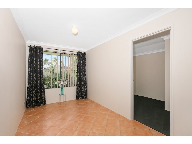 6 Malabor Mews, Halls Head WA 6210