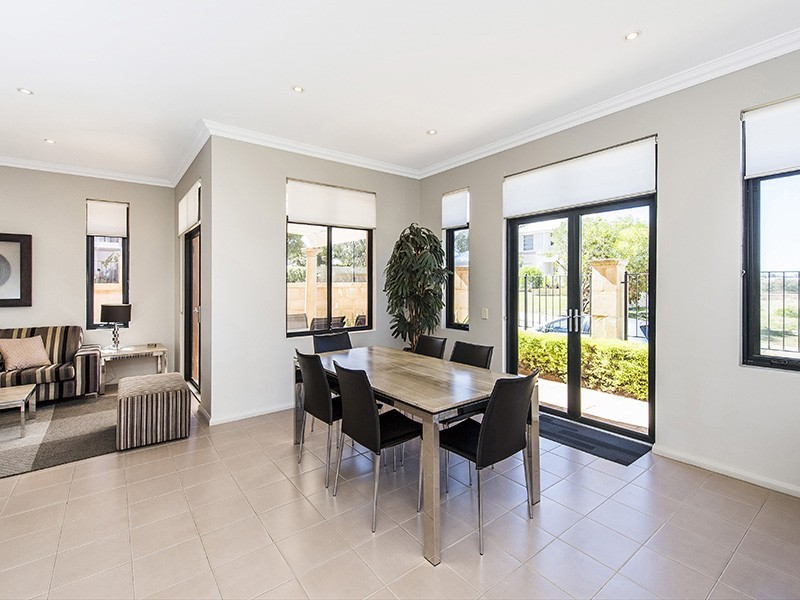 19/2 The Pass, Dawesville WA 6211