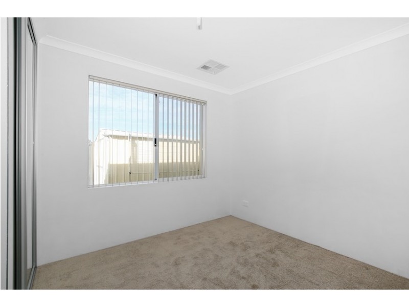 84 Bridgewater Blvd, Erskine WA 6210