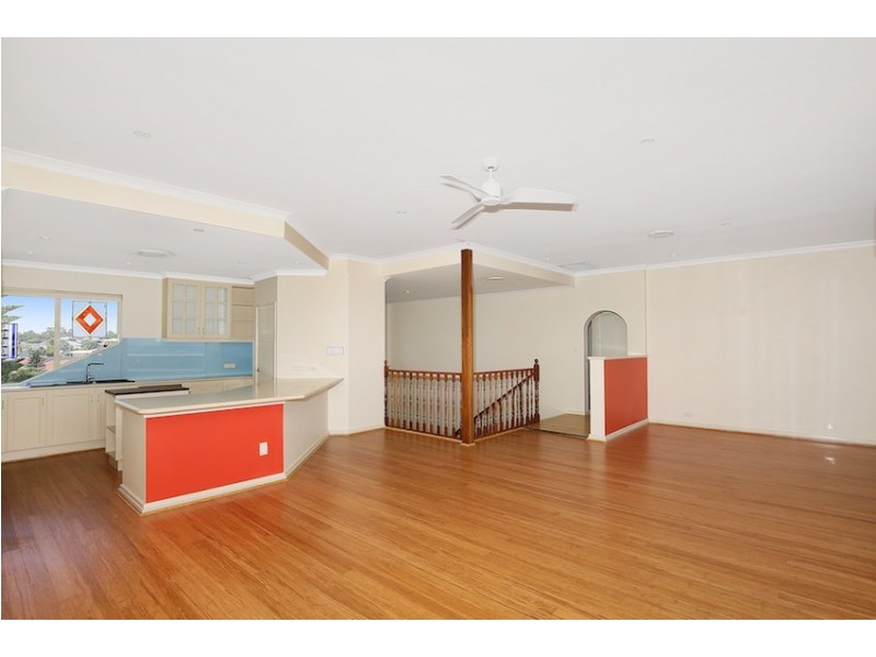 15 Magnetic Square, Halls Head WA 6210