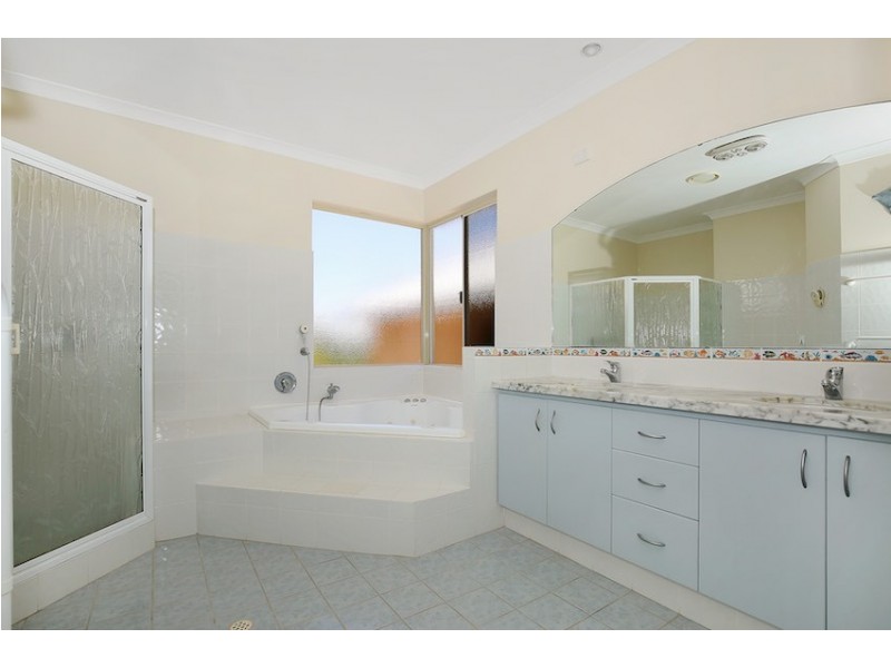 15 Magnetic Square, Halls Head WA 6210