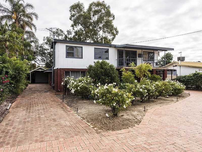 143 Culeenup Road, North Yunderup WA 6208