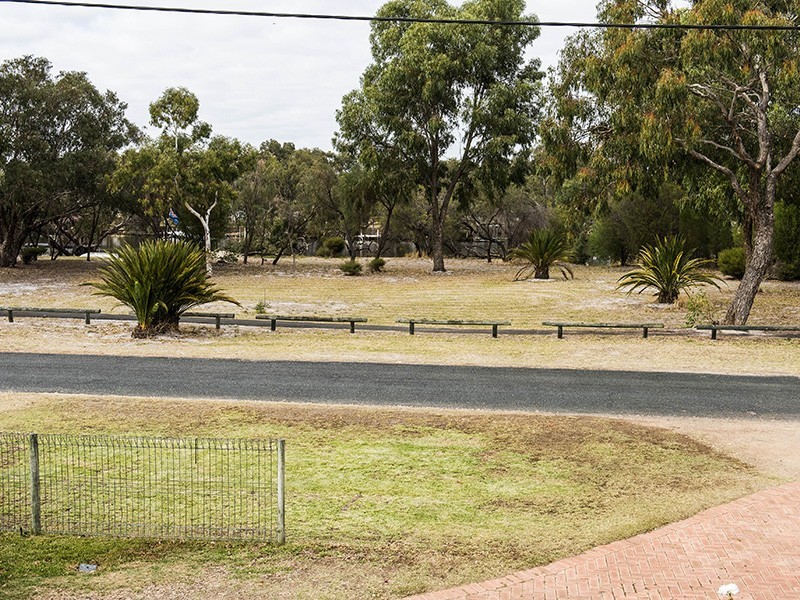143 Culeenup Road, North Yunderup WA 6208
