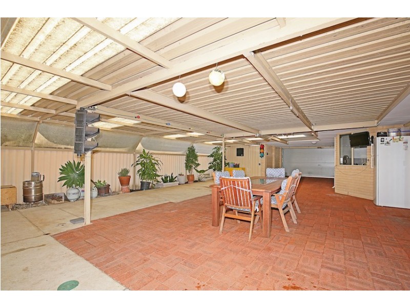 63 Sunningdale Chase, Meadow Springs WA 6210