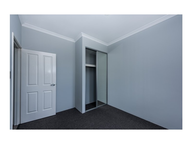 6 RUFA LANE, Halls Head WA 6210