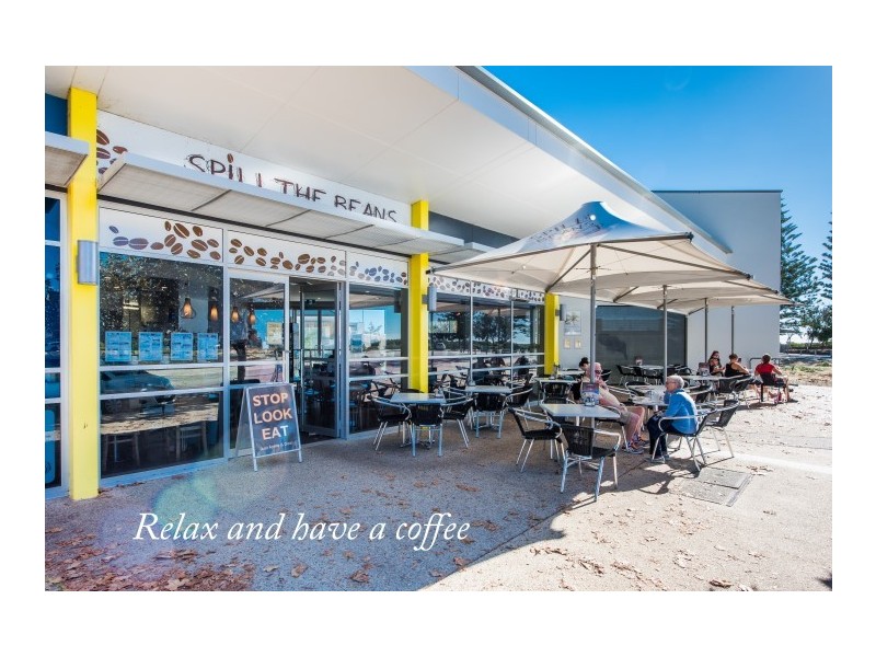 6 RUFA LANE, Halls Head WA 6210