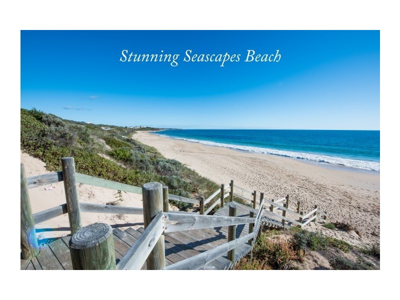 6 RUFA LANE, Halls Head WA 6210