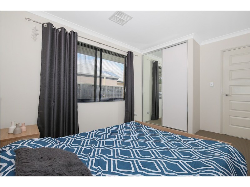 28 Skylark Loop, Erskine WA 6210