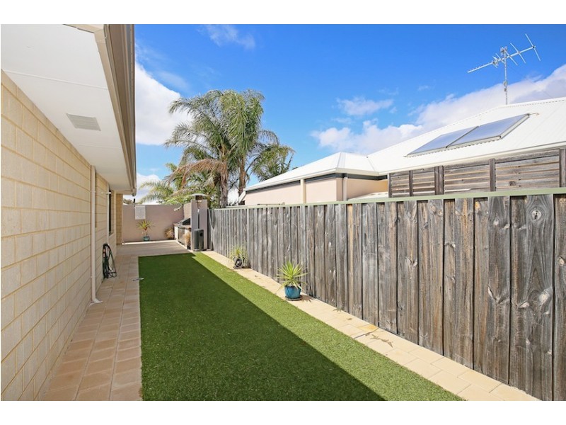 28 Skylark Loop, Erskine WA 6210