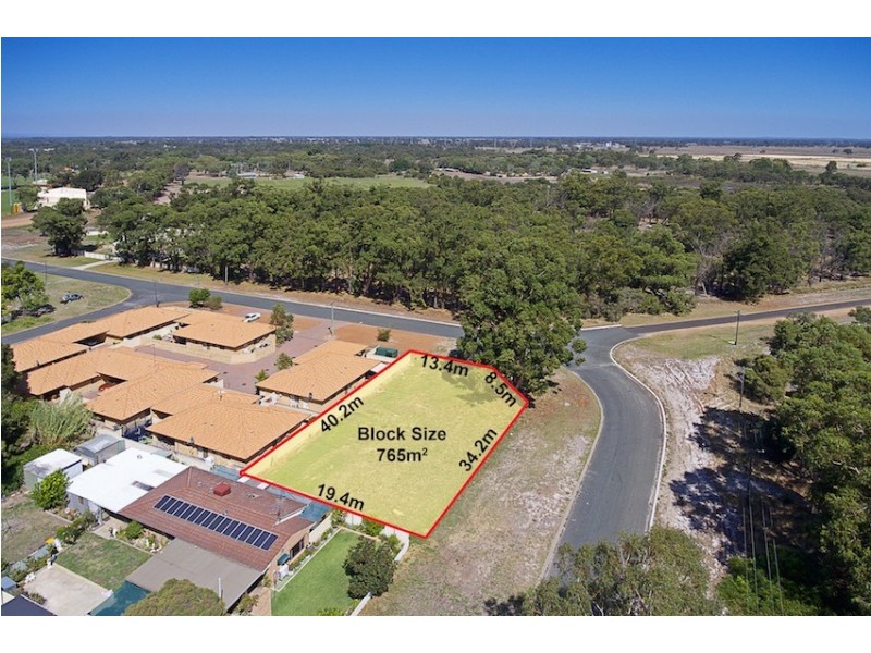 1 Longo Avenue, Pinjarra WA 6208