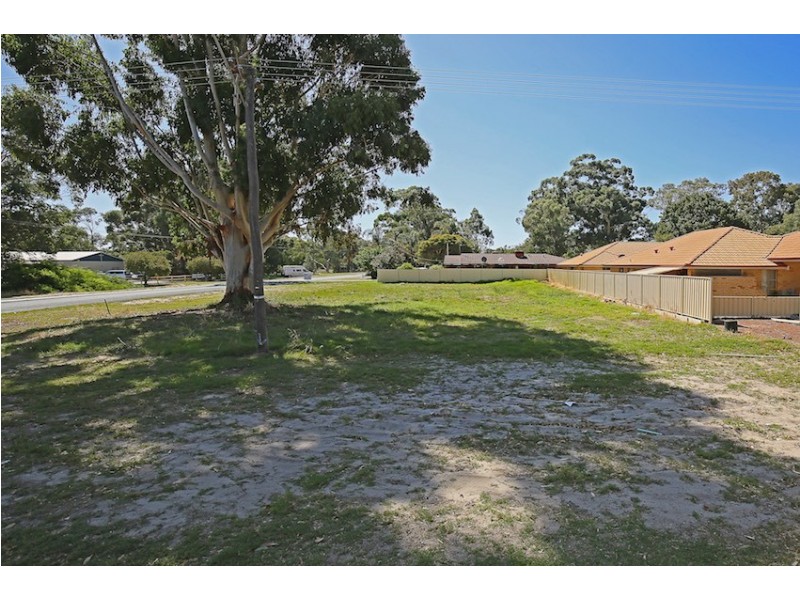 1 Longo Avenue, Pinjarra WA 6208